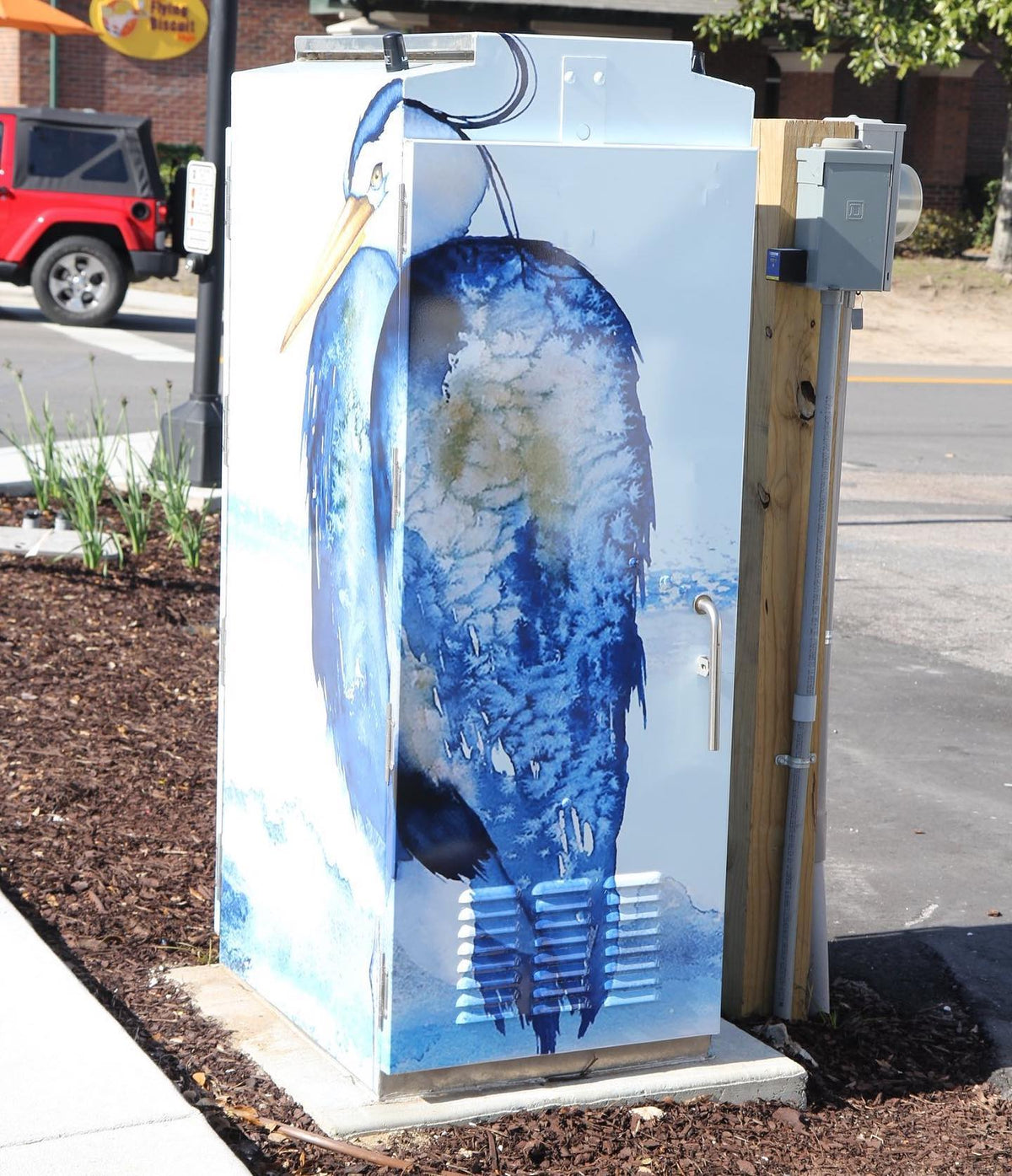 Hey Sister Pretty heron painted on a utility box in Mount Pleasant